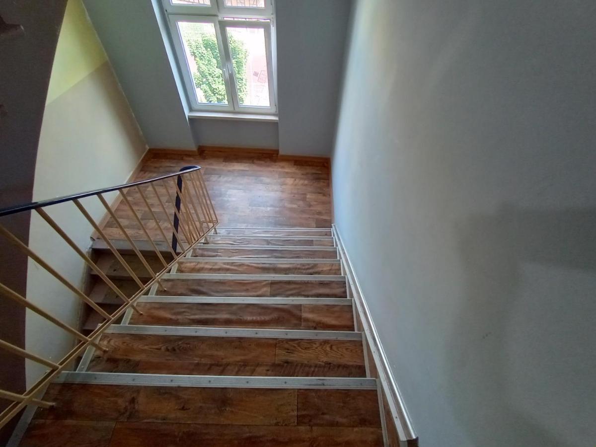 Apartament Venge -Cale Mieszkanie 46M2 Na Wylacznosc - Z Jedna Sypialnia I Jednym Sypialno-Salonem -3 Pietro Bez Windy- Rezerwacja Bez Karty Kredytowej-Klimatyzacja-Netflix-2 Lozeczka Dzieciece- Bezplatny Parking Publiczny Wroclaw Bagian luar foto
